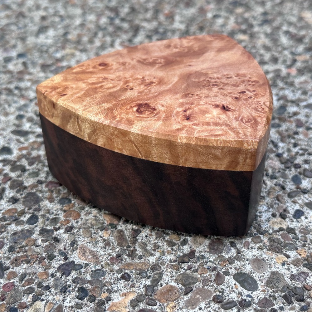 Gorgeous wooden Trinket , Jewelry, Treasure Box in Excellent condition! …